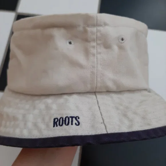 Hat - Picture 2 of 9